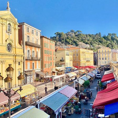 Charming Corner Abode With Castle Views Apartman Nizza Kültér fotó